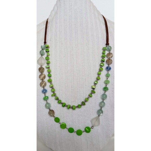 C1946 Boho Green Glass & Shell Beaded Necklace Leather Cord 30-34 in - Picture 1 of 8